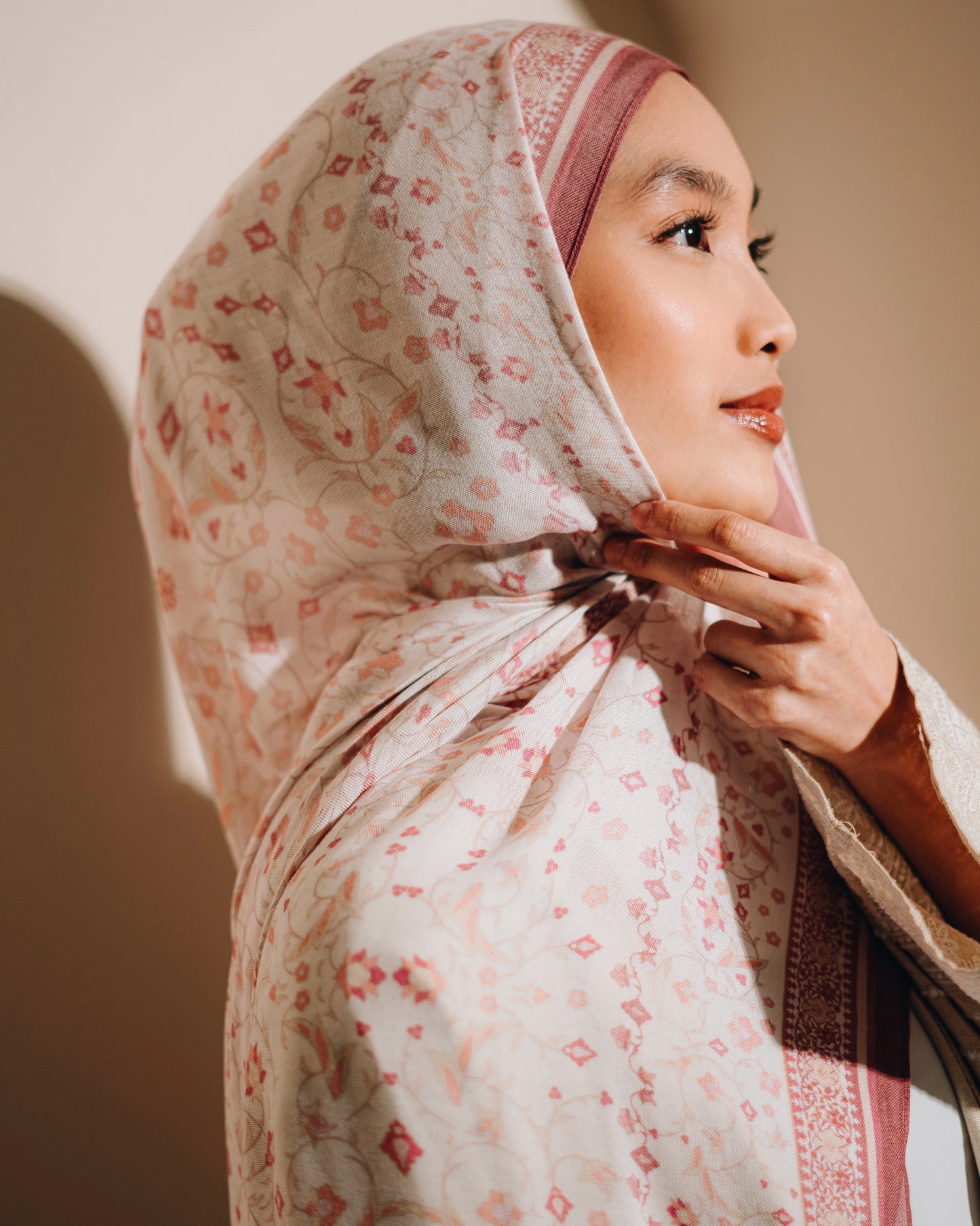 Cyra - Hijabooked 2M Modal